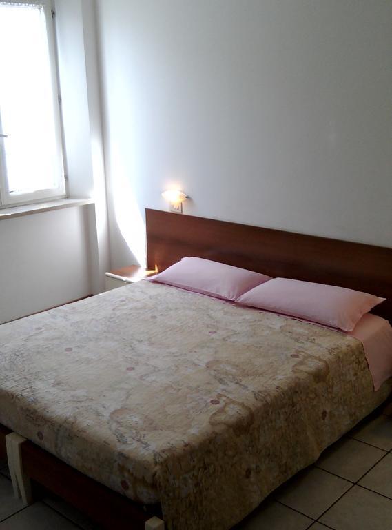 Bed & Breakfast Bompadre Чивитанова-Марке Экстерьер фото